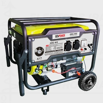 1 Fazis benzininis generatorius su ratukais ir rankena ,maksimali galia 4kVA. 14A Vardinė galia 3.2kVA 230V 50Hz Cos0,8, starteris ir rankinis paleidi